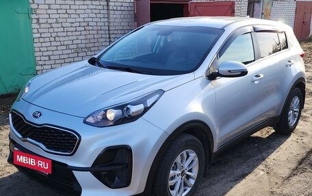 KIA Sportage IV рестайлинг, 2018 год, 2 150 000 рублей, 6 фотография