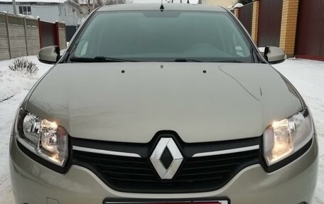 Renault Logan II, 2015 год, 949 000 рублей, 2 фотография