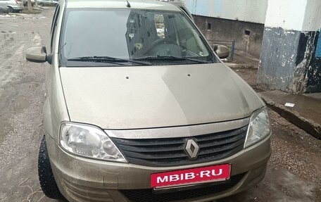 Renault Logan I, 2013 год, 800 000 рублей, 2 фотография