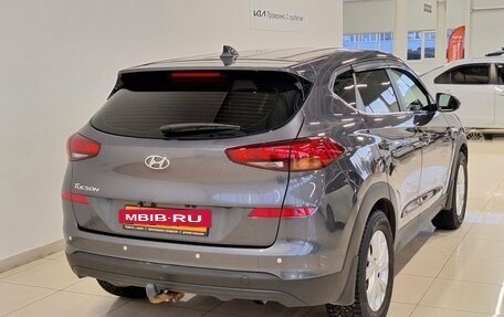 Hyundai Tucson III, 2018 год, 2 390 000 рублей, 4 фотография