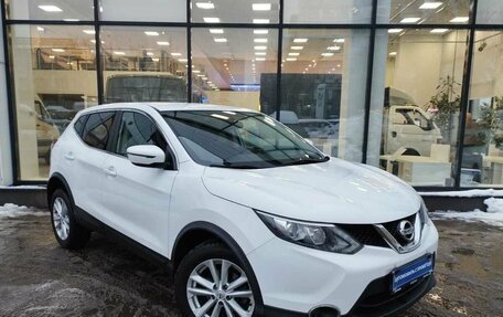 Nissan Qashqai, 2016 год, 1 782 000 рублей, 3 фотография