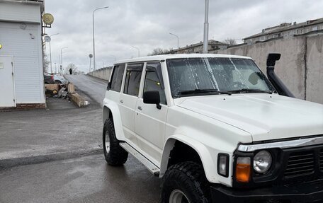 Nissan Patrol, 1997 год, 1 850 000 рублей, 17 фотография