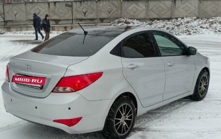 Hyundai Solaris II рестайлинг, 2016 год, 1 150 000 рублей, 2 фотография