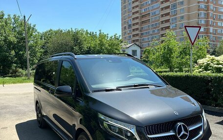 Mercedes-Benz V-Класс, 2019 год, 7 500 000 рублей, 13 фотография