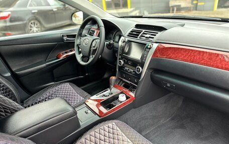 Toyota Camry, 2012 год, 2 050 000 рублей, 12 фотография