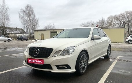 Mercedes-Benz E-Класс, 2010 год, 1 350 000 рублей, 4 фотография