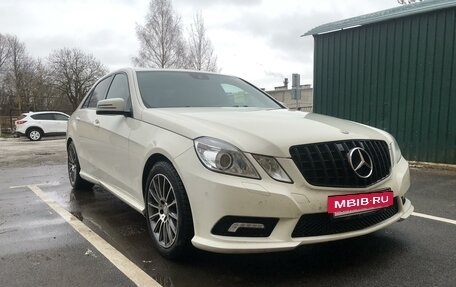 Mercedes-Benz E-Класс, 2010 год, 1 350 000 рублей, 5 фотография