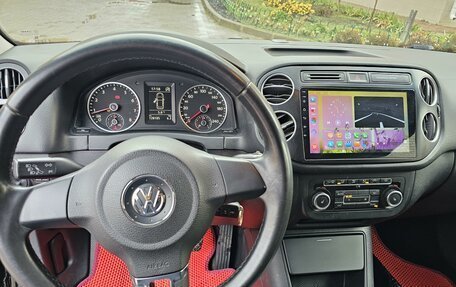 Volkswagen Tiguan I, 2011 год, 950 000 рублей, 4 фотография