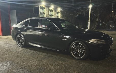 BMW 5 серия, 2012 год, 1 850 000 рублей, 2 фотография