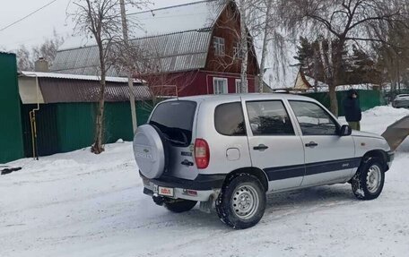 Chevrolet Niva I рестайлинг, 2003 год, 350 000 рублей, 2 фотография