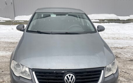 Volkswagen Passat B6, 2007 год, 550 000 рублей, 1 фотография