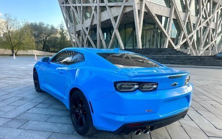 Chevrolet Camaro VI, 2022 год, 5 950 000 рублей, 4 фотография