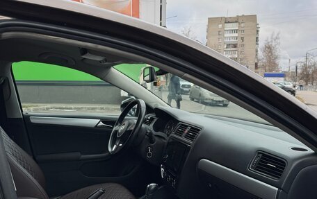 Volkswagen Jetta VI, 2012 год, 1 000 000 рублей, 8 фотография