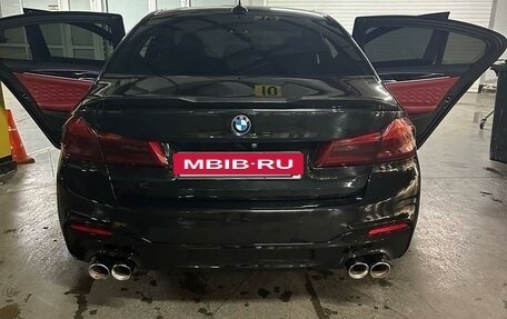 BMW 5 серия, 2019 год, 2 500 000 рублей, 3 фотография