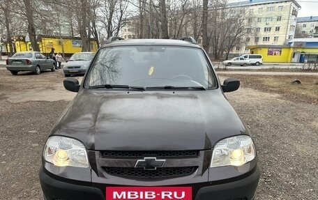 Chevrolet Niva I рестайлинг, 2011 год, 470 000 рублей, 5 фотография