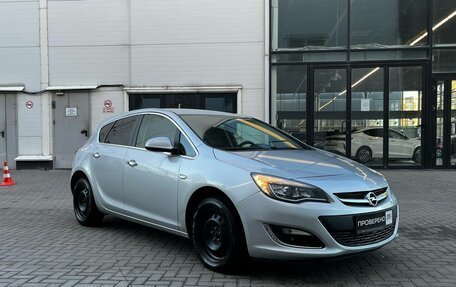 Opel Astra J, 2013 год, 1 100 000 рублей, 3 фотография