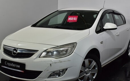 Opel Astra J, 2011 год, 799 000 рублей, 3 фотография