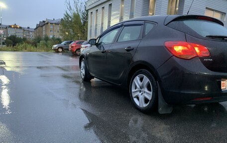 Opel Astra J, 2011 год, 600 000 рублей, 6 фотография