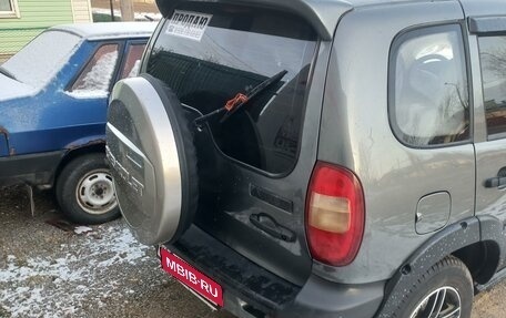 Chevrolet Niva I рестайлинг, 2004 год, 500 000 рублей, 5 фотография