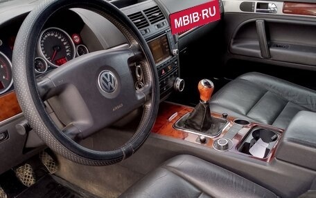 Volkswagen Touareg III, 2003 год, 1 050 000 рублей, 10 фотография