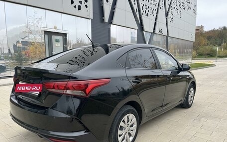 Hyundai Solaris II рестайлинг, 2021 год, 1 799 000 рублей, 4 фотография