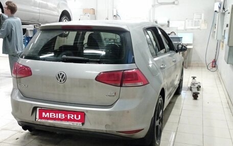 Volkswagen Golf VII, 2013 год, 1 177 000 рублей, 3 фотография