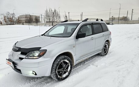 Mitsubishi Outlander III рестайлинг 3, 2002 год, 530 000 рублей, 4 фотография