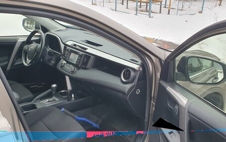 Toyota RAV4, 2016 год, 2 950 000 рублей, 8 фотография