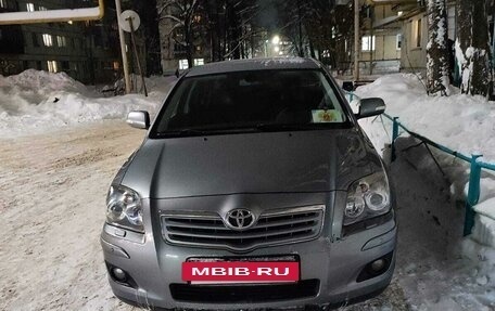 Toyota Avensis III рестайлинг, 2007 год, 777 000 рублей, 2 фотография