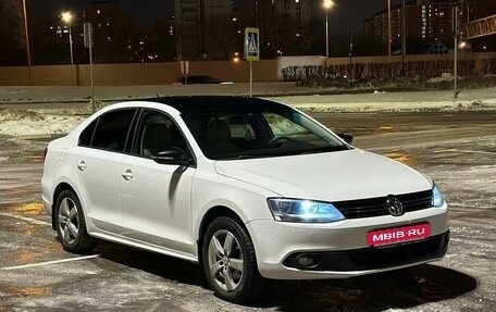 Volkswagen Jetta VI, 2012 год, 940 000 рублей, 6 фотография