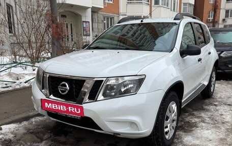 Nissan Terrano III, 2015 год, 1 099 000 рублей, 3 фотография