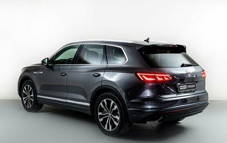 Volkswagen Touareg III, 2018 год, 5 200 000 рублей, 6 фотография