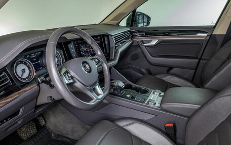 Volkswagen Touareg III, 2018 год, 5 200 000 рублей, 9 фотография