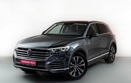 Volkswagen Touareg III, 2018 год, 5 200 000 рублей, 1 фотография