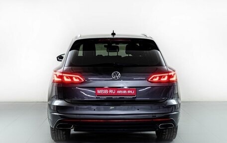 Volkswagen Touareg III, 2018 год, 5 200 000 рублей, 5 фотография