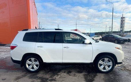 Toyota Highlander III, 2011 год, 2 170 000 рублей, 5 фотография