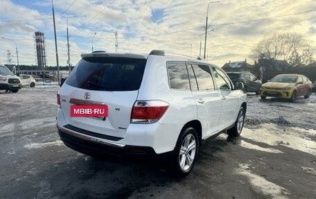 Toyota Highlander III, 2011 год, 2 170 000 рублей, 6 фотография