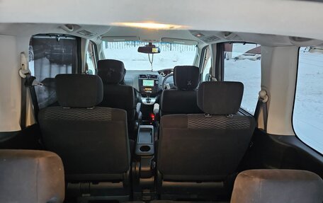 Nissan Serena IV, 2011 год, 1 200 000 рублей, 13 фотография