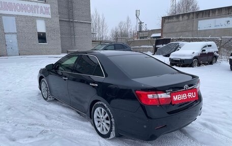 Toyota Camry, 2012 год, 2 250 000 рублей, 4 фотография