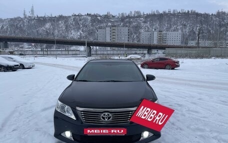 Toyota Camry, 2012 год, 2 250 000 рублей, 2 фотография