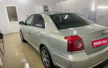 Toyota Avensis III рестайлинг, 2006 год, 920 000 рублей, 4 фотография