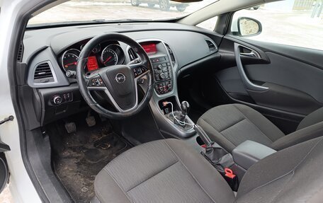 Opel Astra J, 2014 год, 920 000 рублей, 6 фотография