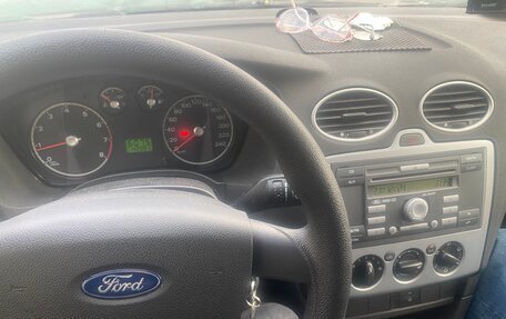 Ford Focus II рестайлинг, 2006 год, 700 000 рублей, 3 фотография