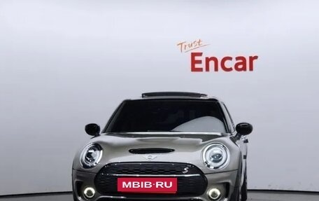 MINI Clubman, 2020 год, 2 490 000 рублей, 3 фотография