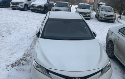 Toyota Camry, 2018 год, 3 300 000 рублей, 1 фотография