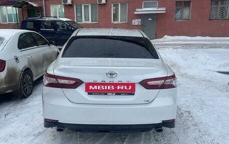 Toyota Camry, 2018 год, 3 300 000 рублей, 6 фотография