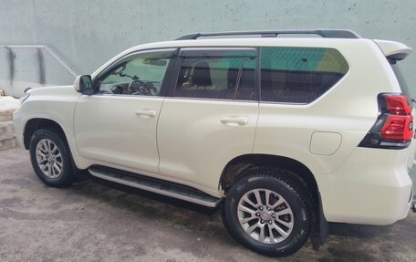 Toyota Land Cruiser Prado 150 рестайлинг 2, 2017 год, 5 750 000 рублей, 7 фотография