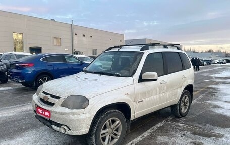 Chevrolet Niva I рестайлинг, 2018 год, 825 000 рублей, 1 фотография