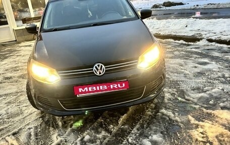 Volkswagen Polo VI (EU Market), 2013 год, 1 100 000 рублей, 2 фотография