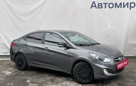 Hyundai Solaris II рестайлинг, 2012 год, 970 000 рублей, 3 фотография